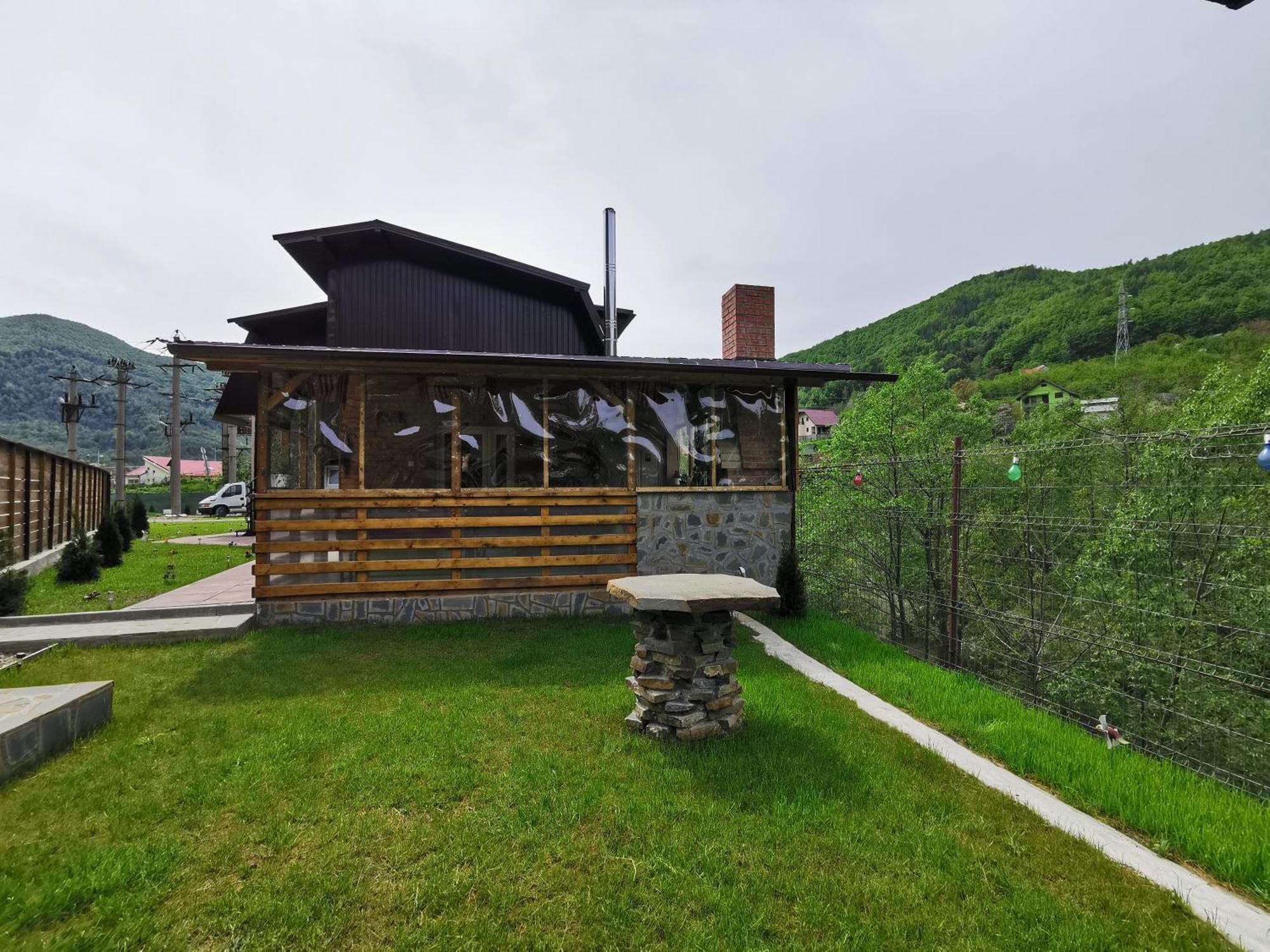 Casa Vio Guest House Nehoiu Exterior foto